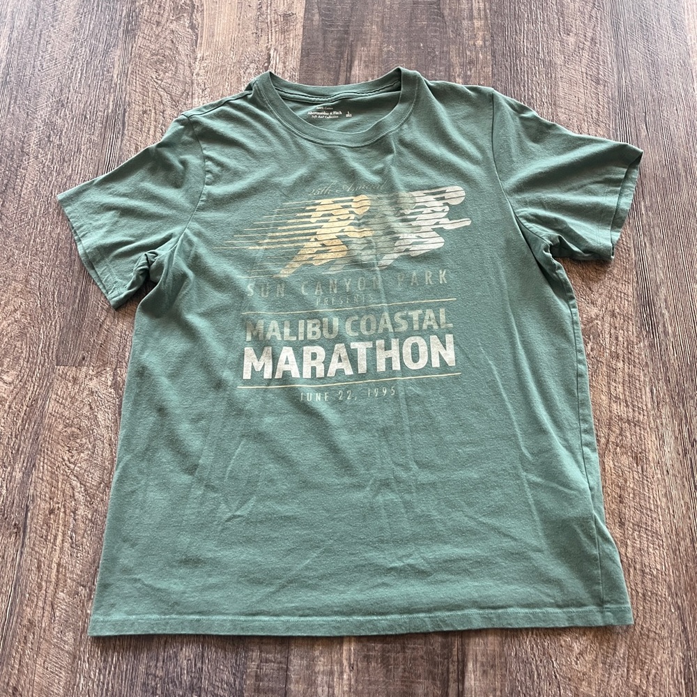 Abercrombie Graphic T-Shirt